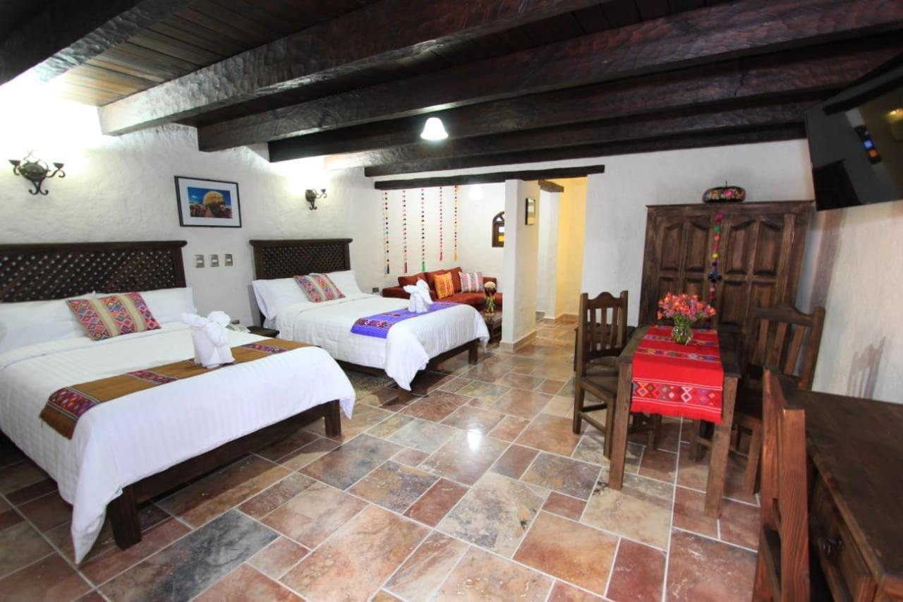 Hotel Plaza San Cristobal Inn Сан-Кристобаль-де-Ла-Касас Экстерьер фото